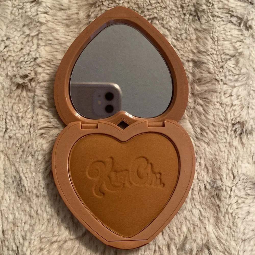 NIB KimChi Chic 04 I Went to Miami Bronzer